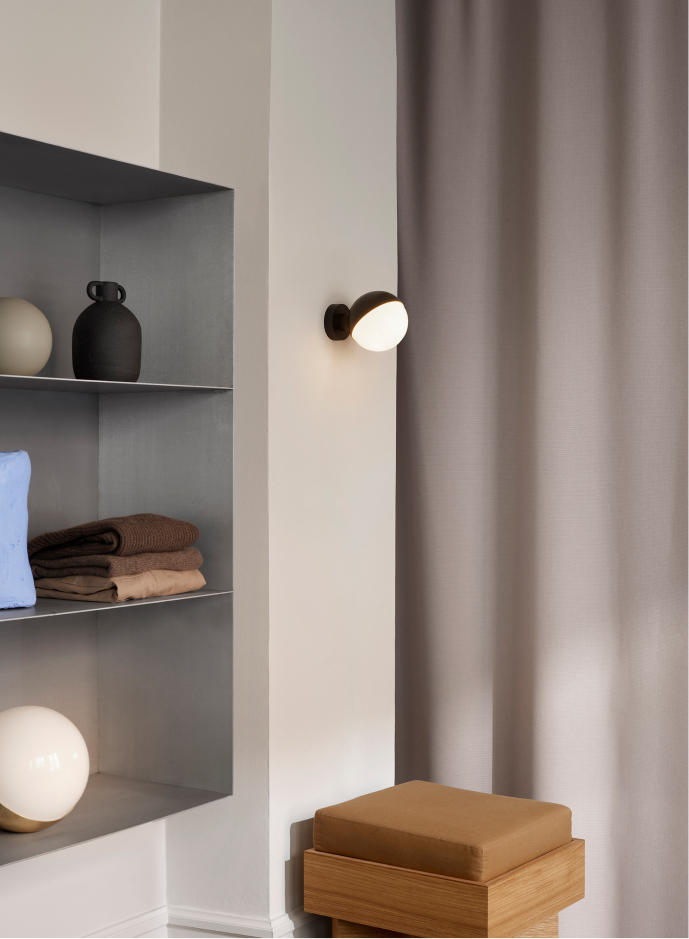 VL Studio Wall Lamp | Vilhelm Lauritzen | Louis Poulsen