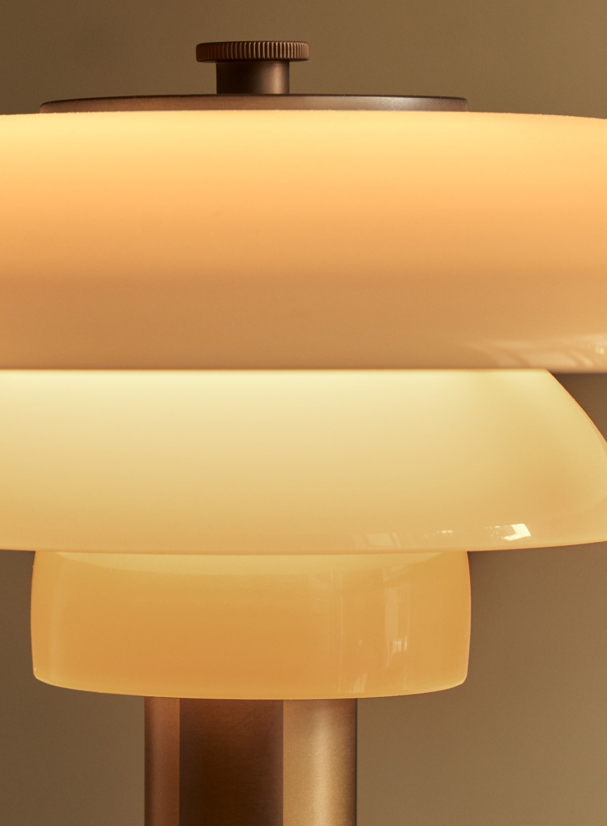 PH 3-2 Fendi Casa Floor Lamp | Louis Poulsen