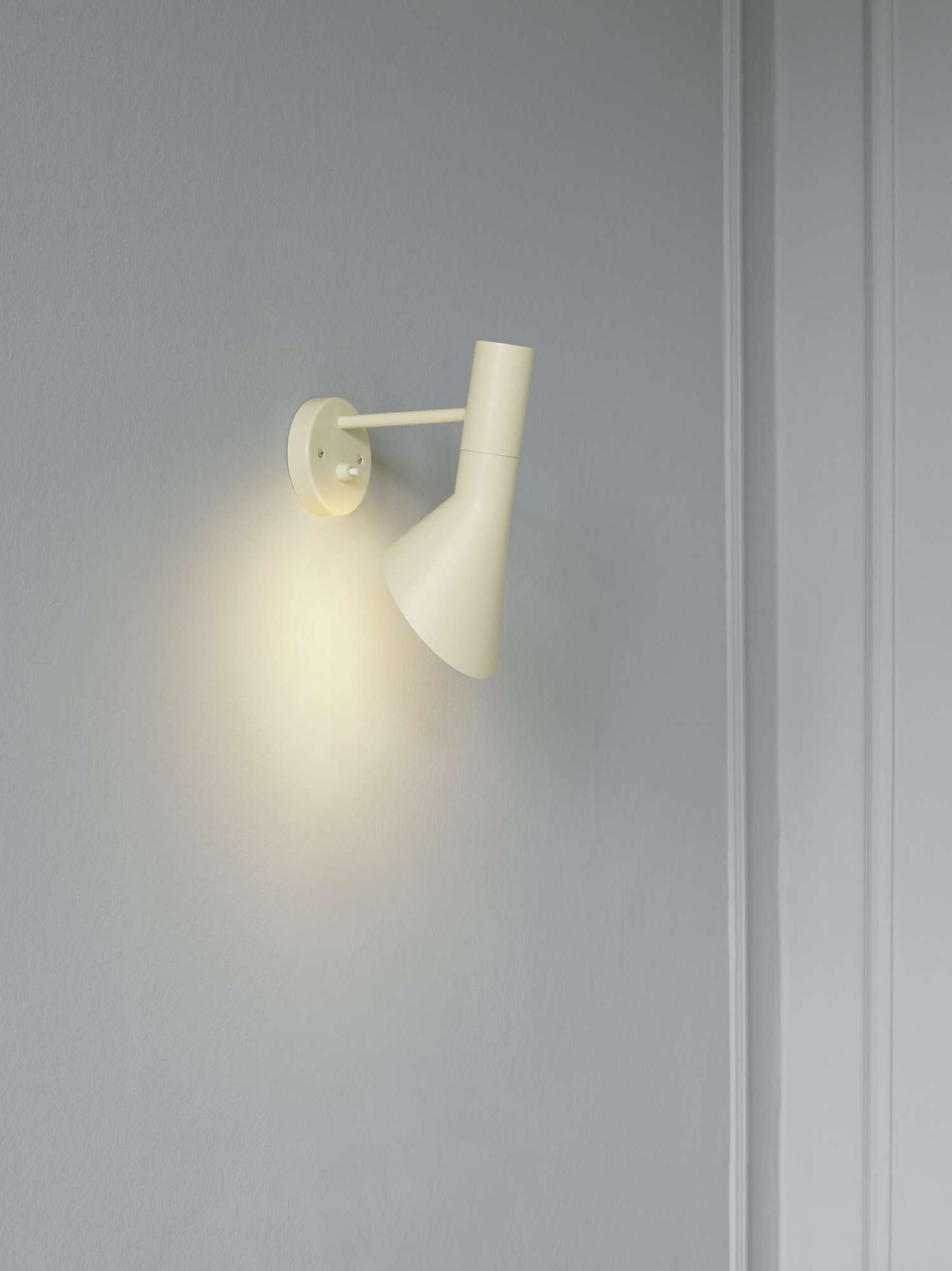 正規品　ルイスポールセン　louis poulsen デンマーク　AJ WALL AJ Wall sconce - Functional Brilliance | Louis Poulsen US