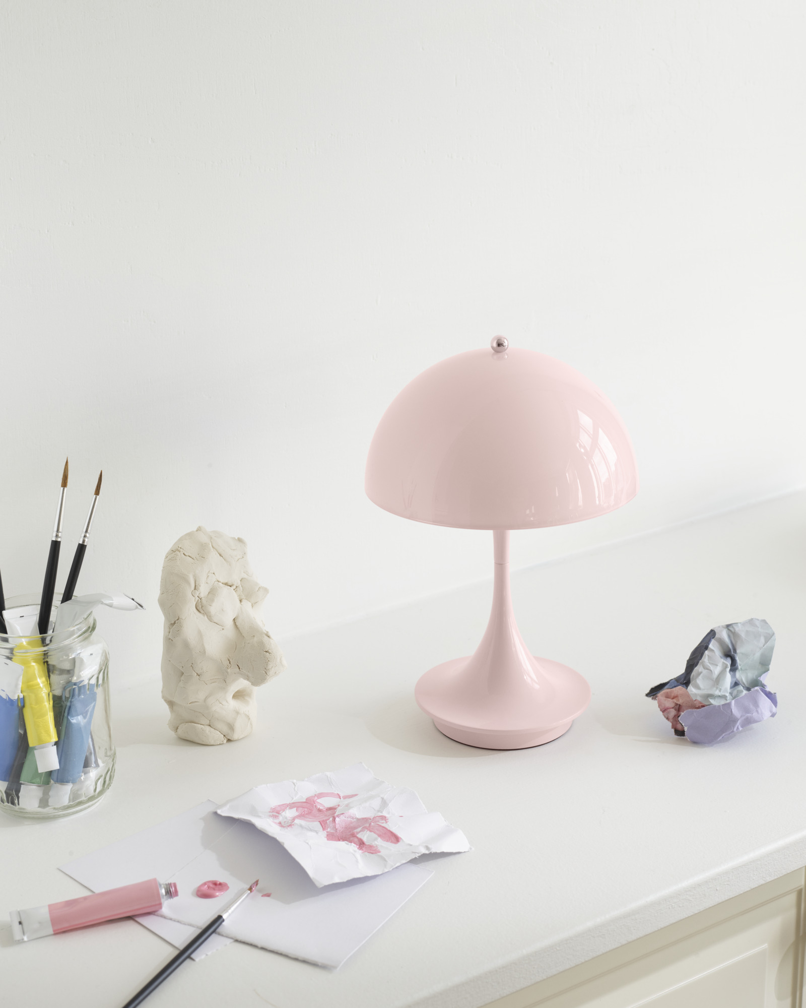 Panthella 160 Portable Lamp | Portable Light Solution Panthella 160 Portable Lamp | Portable Light Solution