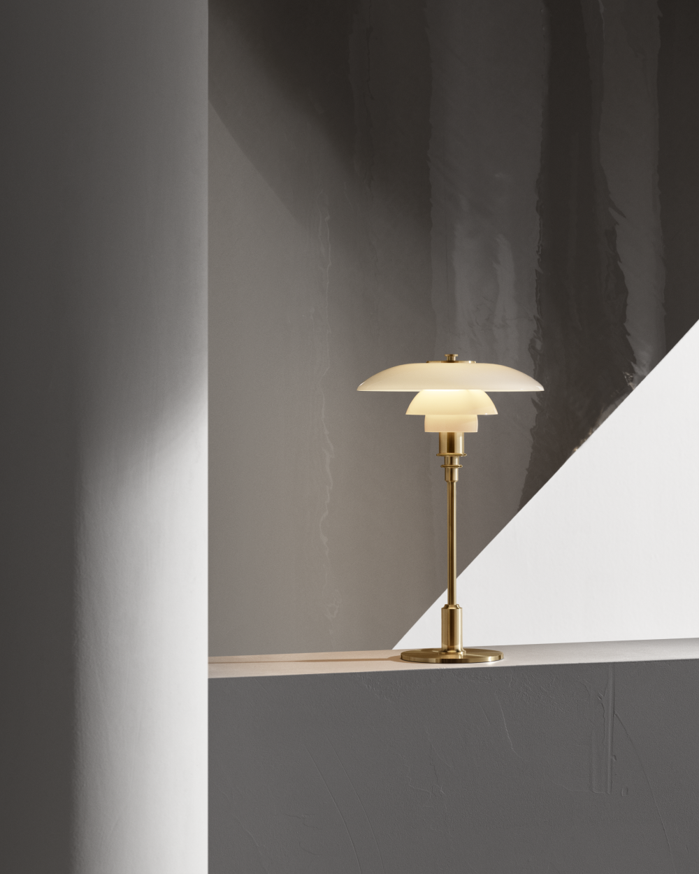 PH 3/2 テーブル ｜ ルイスポールセン - Louis Poulsen