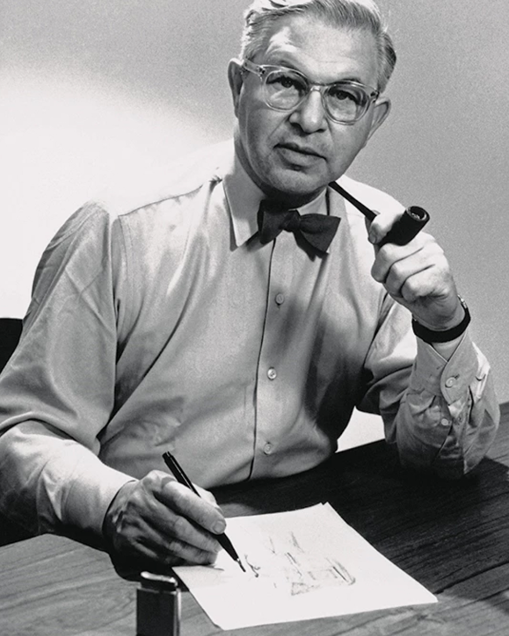 Arne Jacobsen: Explore Iconic Designs | Louis Poulsen