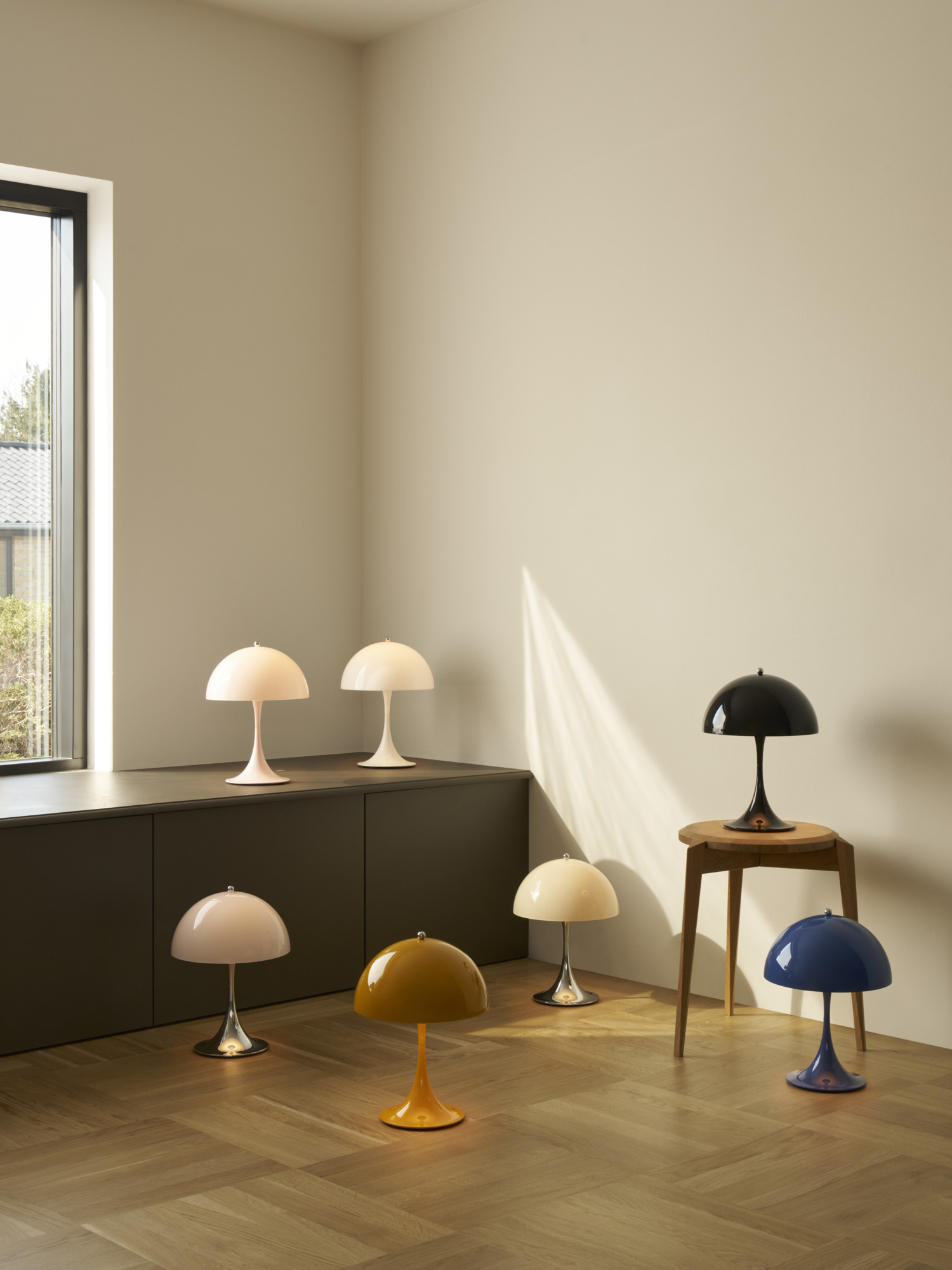 Panthella 250 Portable Lamp – Touch Control | Louis Poulsen