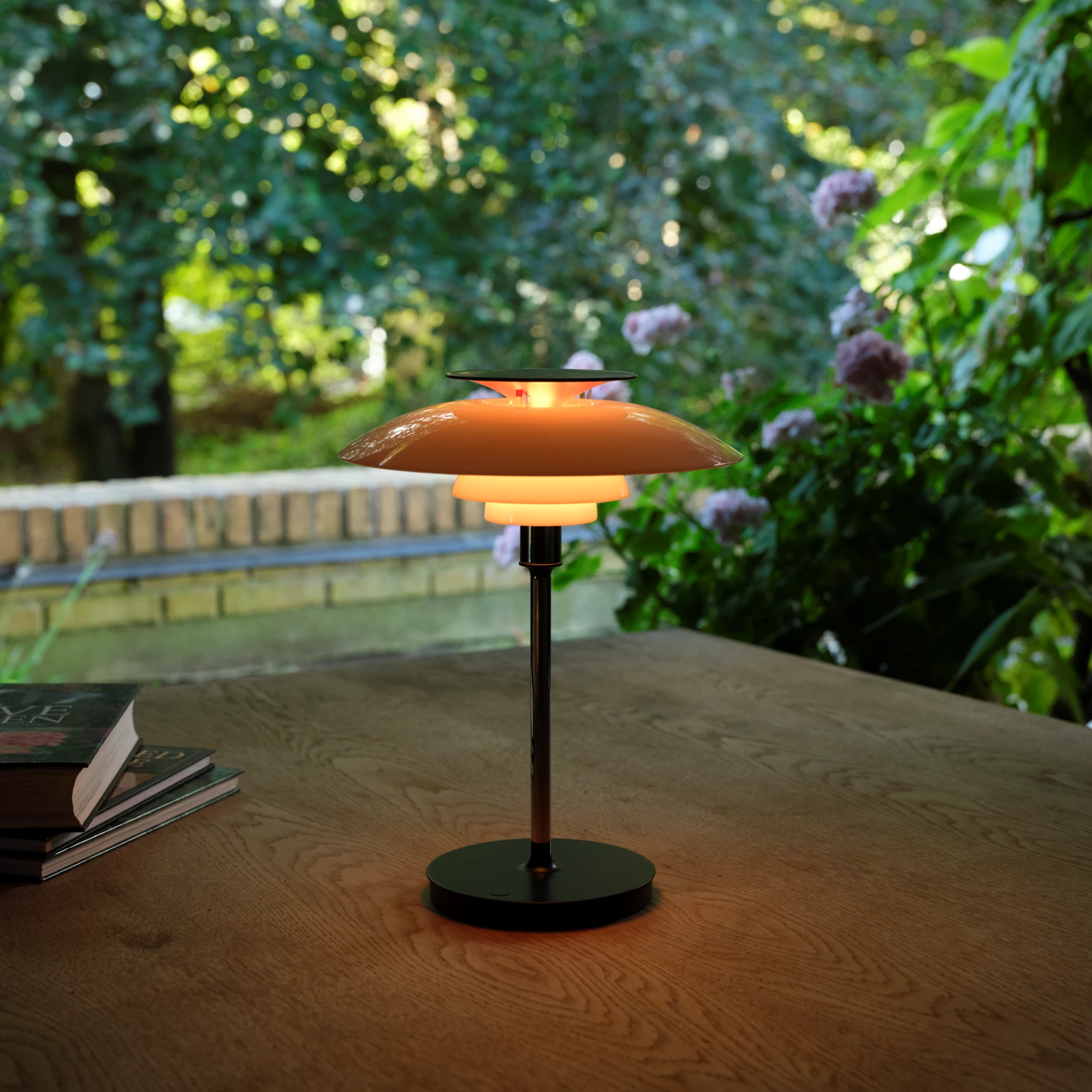 PH 80 Portable Lamp – ポータブルランプ、Poul Henningsen デザイン PH 80 Portable Lamp – ポータブルランプ、Poul Henningsen デザイン